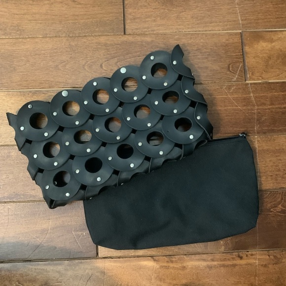 Clutch - Made in Toronto - Picture 8 of 8